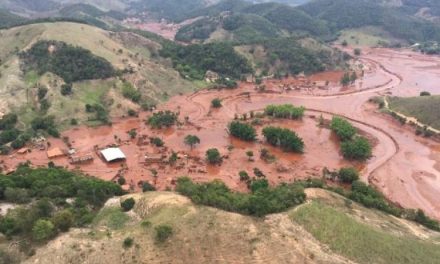 Lama volta a vazar de barragem da Samarco e alerta é acionado