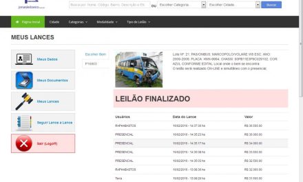 Ônibus é arrematado por dois compradores durante leilão do município
