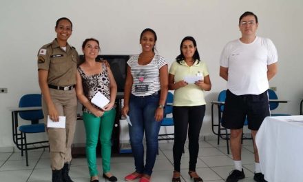 Polícia Militar presta homenagens no Dia Internacional da Mulher