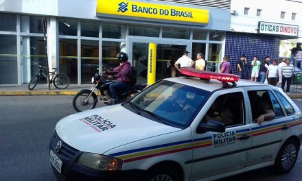 Homem tenta sacar dinheiro com documento falso no Banco do Brasil em Formiga