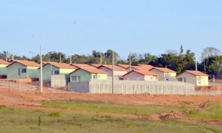 Lei que aumenta taxas de cartório em MG em mais de 200% para imóveis populares é alvo de ação