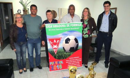 Unifor-MG doa materiais para o Vila, Tatame do Bem e Liga Amadora