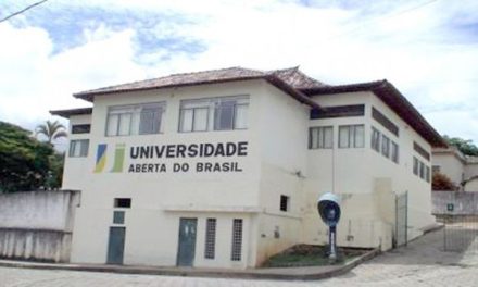 UAB abrirá inscrições para graduações à distância