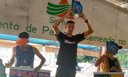 Douglas Lisandro participa de mini maratona em Passos