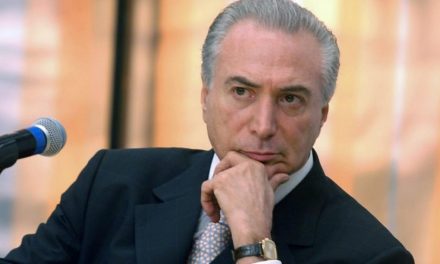 PSOL protocola pedido de impeachment de Temer