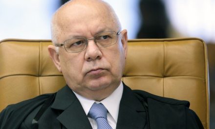 Relator da Lava Jato no STF, Teori Zavascki morre aos 68 anos após queda de avião em Paraty