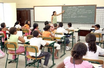 Confira o calendário escolar 2019 da rede estadual com datas de férias e recessos