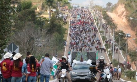 Cavalgada em Bambuí é realizada com reforço policial