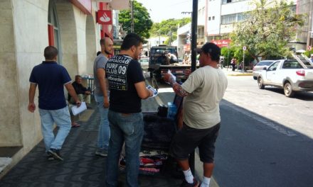 Nova legislação municipal é apresentada aos ambulantes da cidade