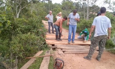 Prefeitura recupera ponte na Comunidade do Onça