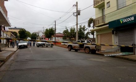Ladrões arrombam agência bancária e matam morador em São Sebastião do Oeste