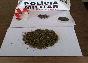 Menor é apreendido com drogas e arma de fogo