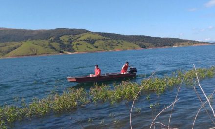 Bombeiros encontram corpo de jovem que caiu de moto aquática na represa de Furnas em Capitólio