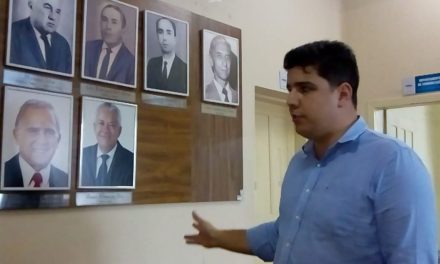 Chefe de Gabinete explica sobre sumiço de foto da galeria de ex-prefeitos