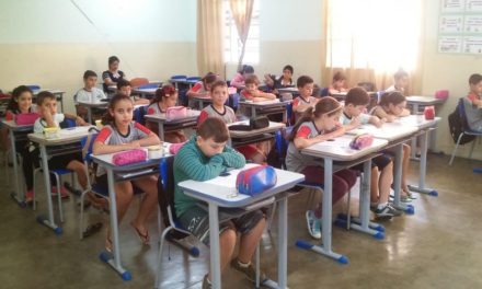 Projeto literário é realizado em escola de Córrego Fundo