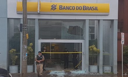 Assalto a banco termina com tiroteio e três mortos em Frutal