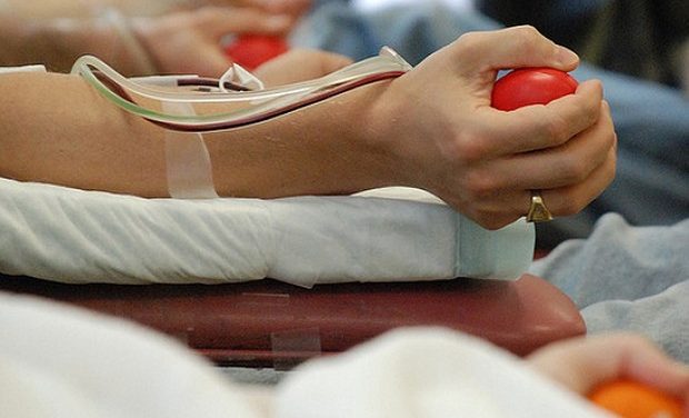 Hemocentro alerta sobre redução da oferta de sangue nesta época do ano