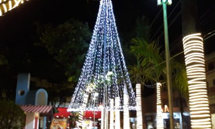 Luzes de Natal em Formiga serão ligadas amanhã