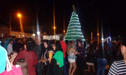 Natal de Luz 2018 será na sexta-feira em Córrego Fundo