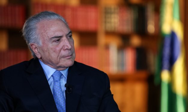 Após pressão de familiares, Temer desiste de apoio oficial a Bolsonaro
