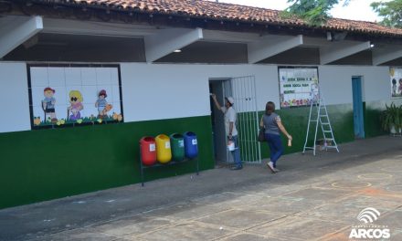 Escola Municipal de Arcos recebe melhorias