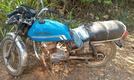 Motocicleta adulterada é apreendida em Formiga