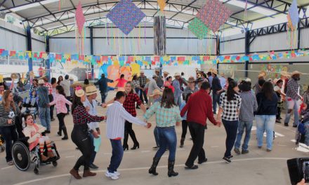 Alunos, familiares e assistidos participam do “Arraiá da Apae”