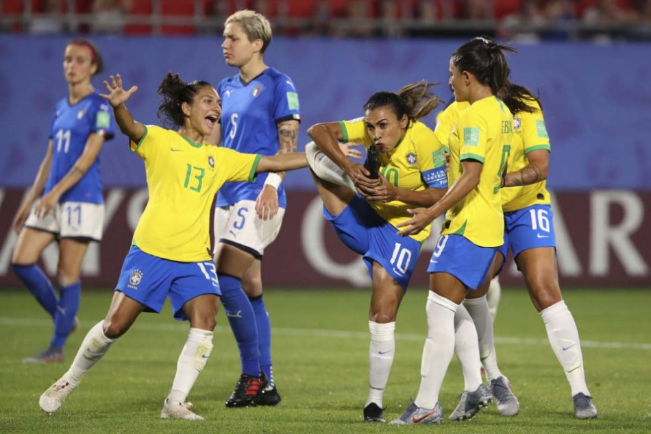 Copa do Mundo: Brasil supera a Itália e confirma classificação