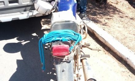 Homem inabilitado é preso pilotando motocicleta irregular