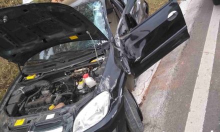 Veículo de Capitólio se envolve em acidente na MG-050