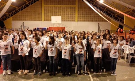 144 alunos de Formiga participam de formatura do Proerd