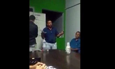 Ex-vereadores de Divinópolis aparecem em vídeo negociando cargos para o próximo ano