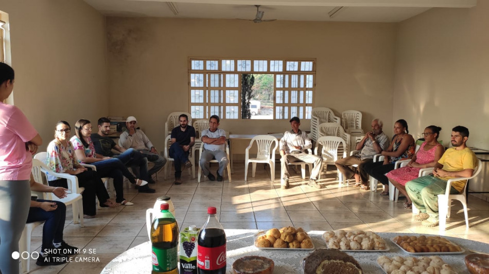 Em comemoração ao Dia do Coletor de Lixo, Prefeitura de Córrego Fundo realiza café da manhã