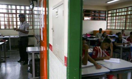 Governo de Minas afirma que militares não substituirão professores no modelo cívico-militar