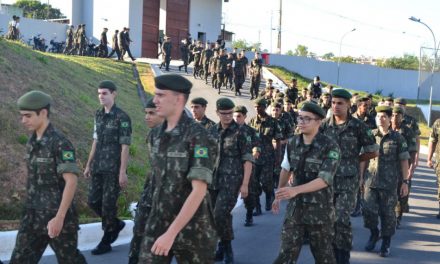 Atiradores visitam a Penitenciária Regional de Formiga