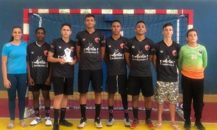 Equipes de handebol de Arcos são destaques em torneio estadual