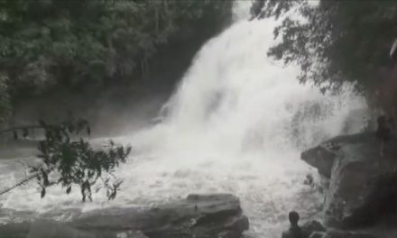 Sobe para três o número de mortos em cachoeira em MG