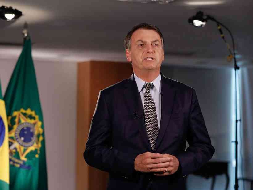 Em pronunciamento , Bolsonaro muda o tom e não critica o isolamento social