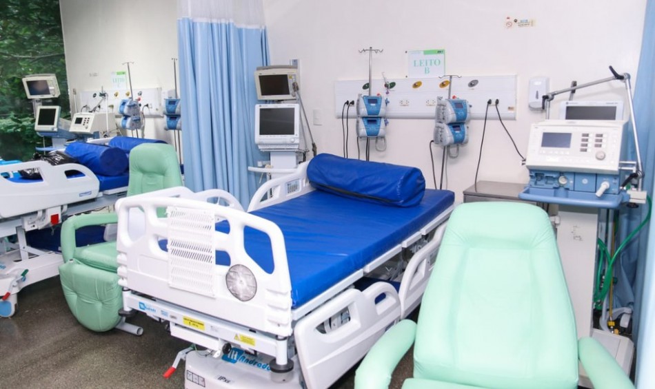 Mais 4 pacientes são internados com quadro clínico compatível com a Covid-19 em Divinópolis