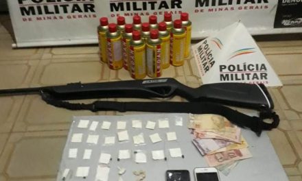 Jovens são presos com drogas em sítio de Formiga