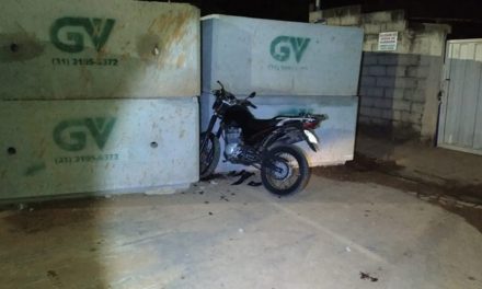 Jovem inabilitado se envolve em acidente com motocicleta em Bambuí