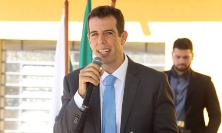 Renato Feder é escolhido para ser o novo ministro da Educação