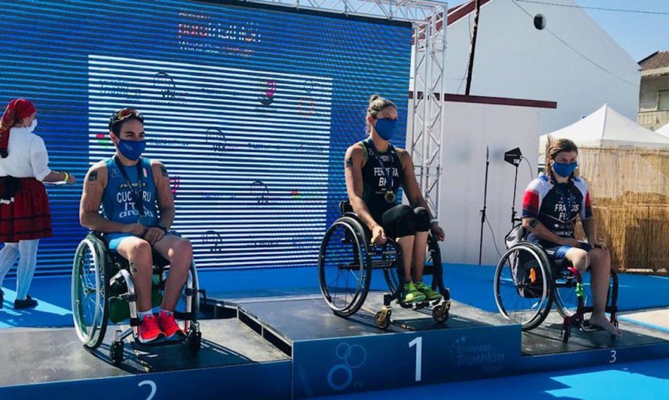 Triatleta brasileira é ouro em etapa da Copa do Mundo paralímpica