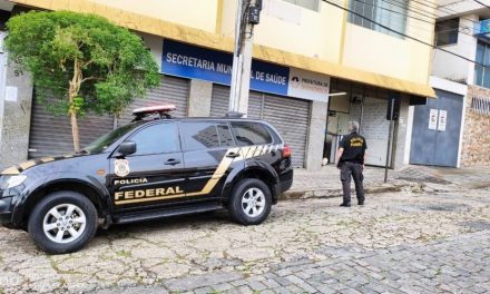 PF faz operação contra suposto desvio de verbas da saúde em Divinópolis; Justiça afasta secretário de Saúde