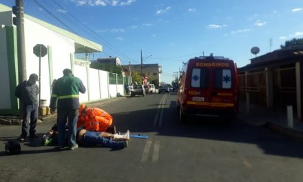 Homem fica ferido após colisão com motocicleta em Arcos