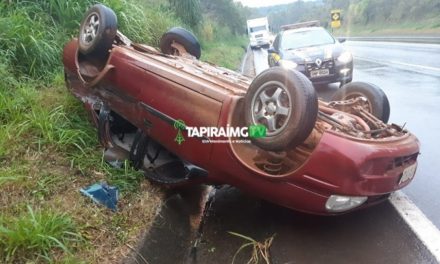 Acidente entre carro e caminhão deixa duas crianças feridas na BR-262 em Campos Altos