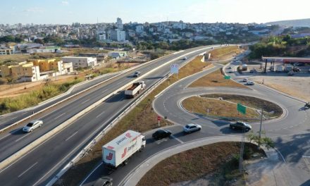 Nascentes das Gerais estima cerca de 200 mil veículos na MG-050 durante o feriado