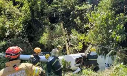 Queda de helicóptero no bairro Olhos D’Água, em BH, é investigada