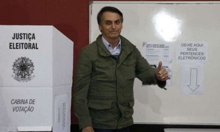 Bolsonaro recua e passa a defender voto eletrônico: ‘Vai ser confiável’