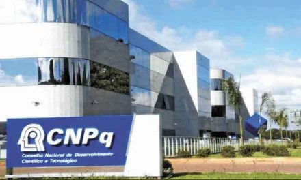 CNPq começa a pagar bolsas de Iniciação Científica Jr